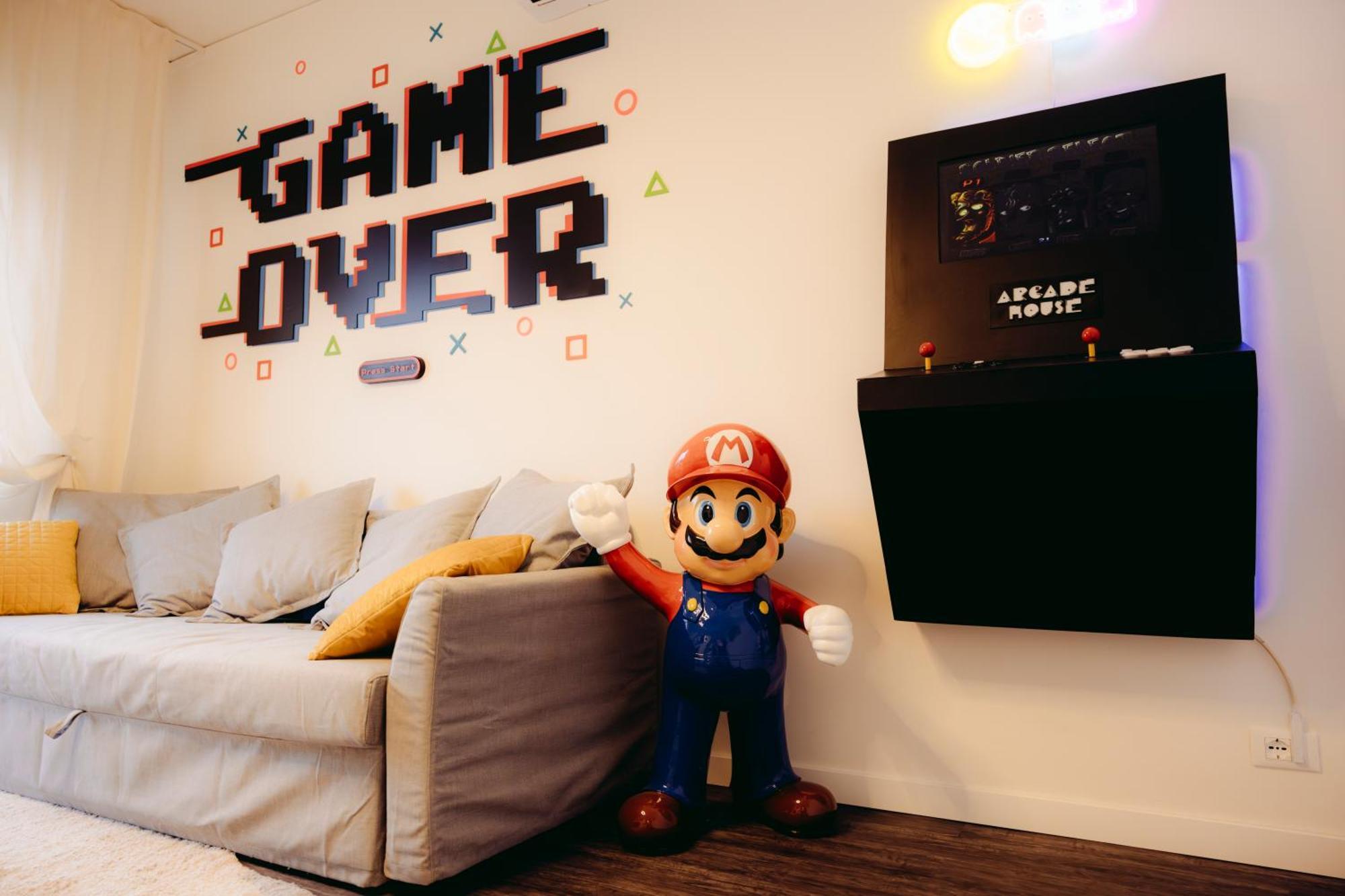 Arcade House Verona Fiera Netflix + Videogame Екстер'єр фото